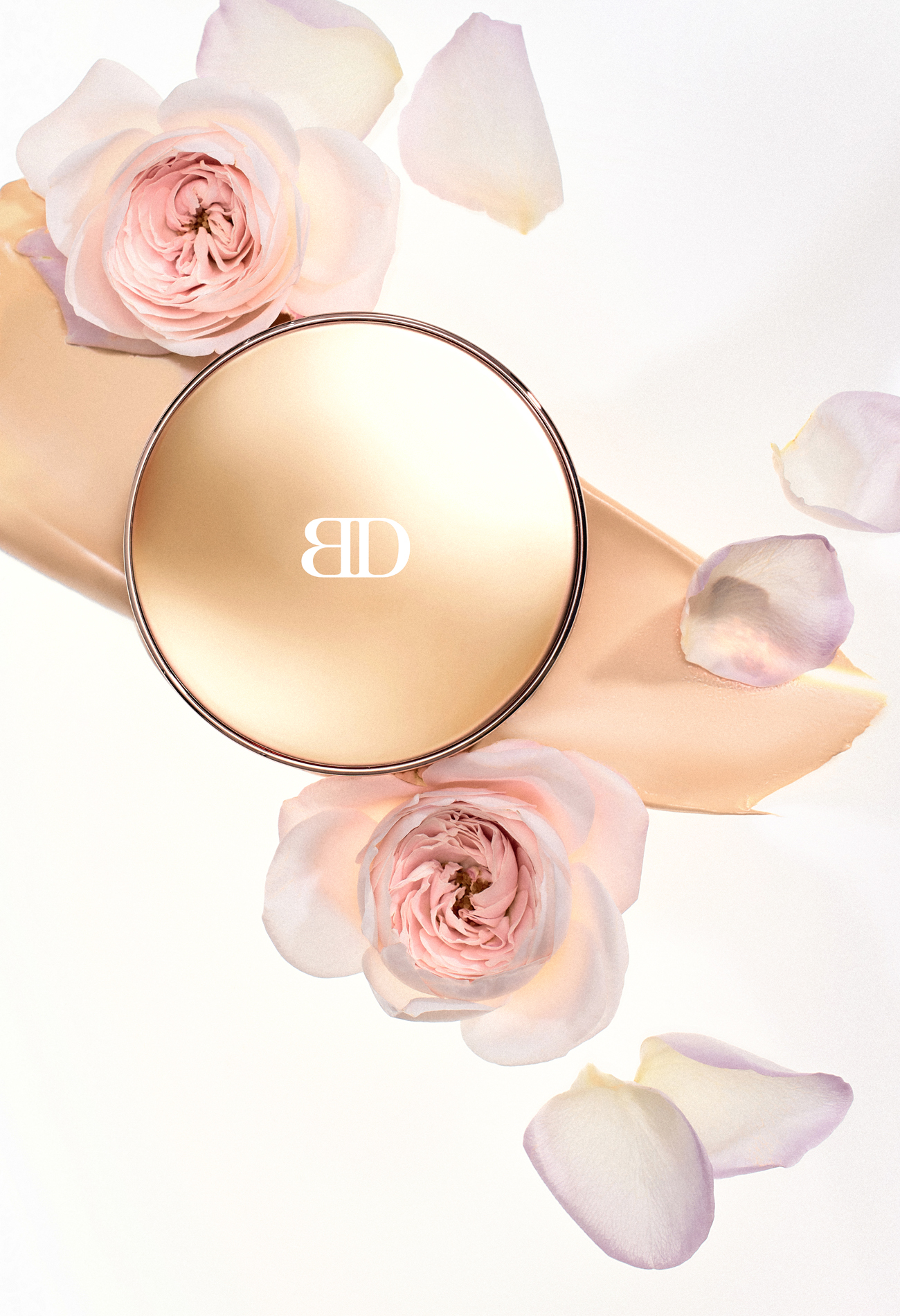 RADIANT AMPOULE CUSHION FOUNDATION "Gold Edition"